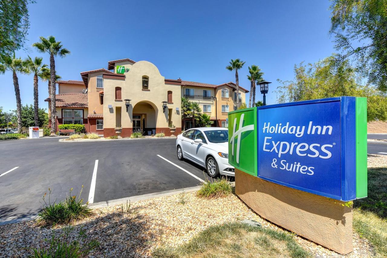 Holiday Inn Express Hotel & Suites Manteca By Ihg Exterior foto