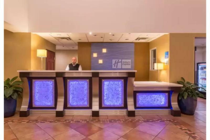 Holiday Inn Express Hotel & Suites Manteca By Ihg Exterior foto