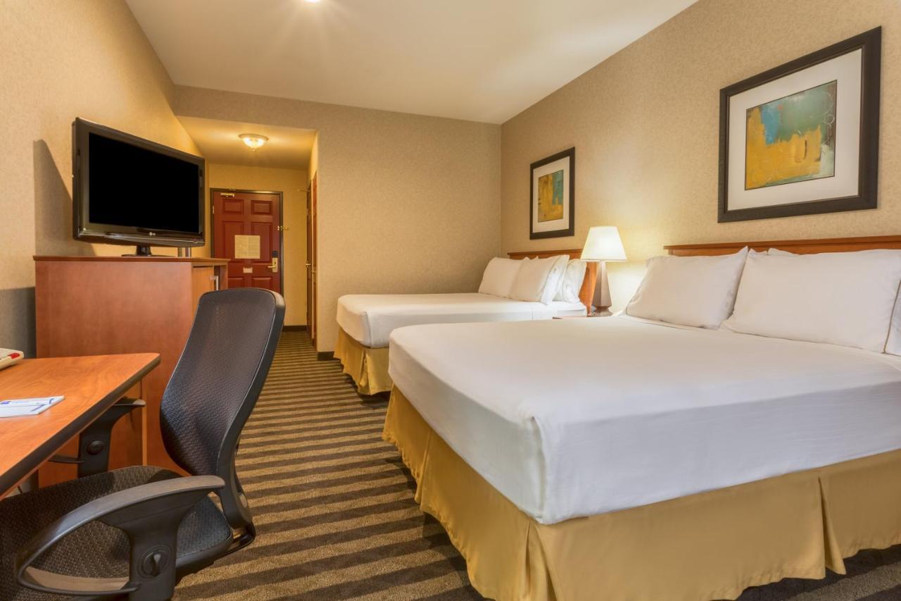 Holiday Inn Express Hotel & Suites Manteca By Ihg Exterior foto